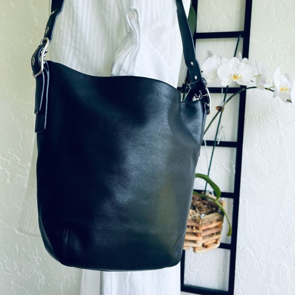 Coach Handbags - VINTAGE COACH Bucket Duffle Soho Legacy 9186 Black Silver Leather Should…